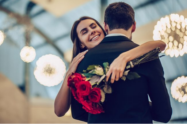 5 Ideas To Be Romantic With Your Lady Love!